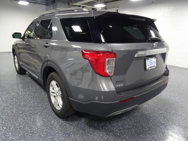 2021 Ford Explorer XLT photo 3
