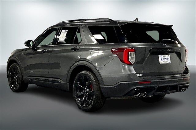 2020 Ford Explorer ST photo 4