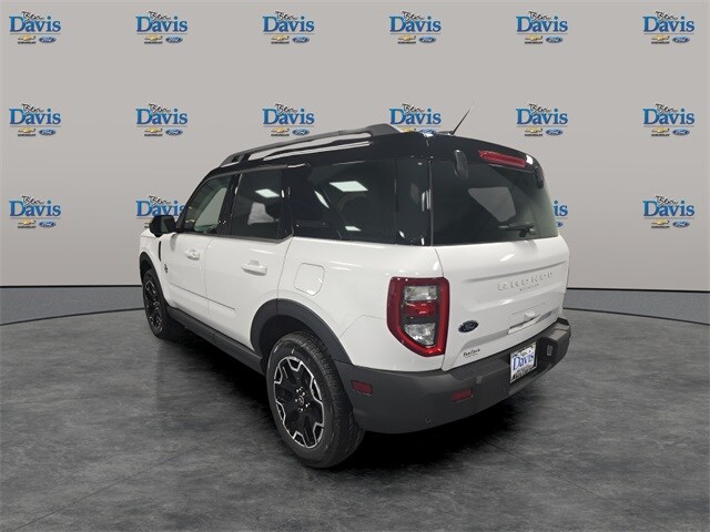 2025 Ford Bronco Sport Outer Banks photo 2