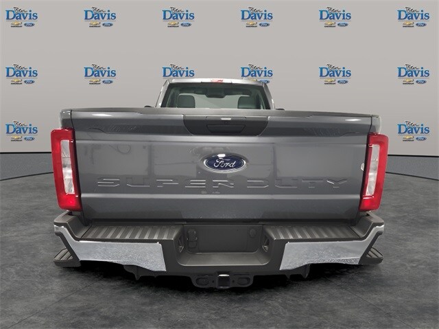 2025 Ford F-250 XL photo 4
