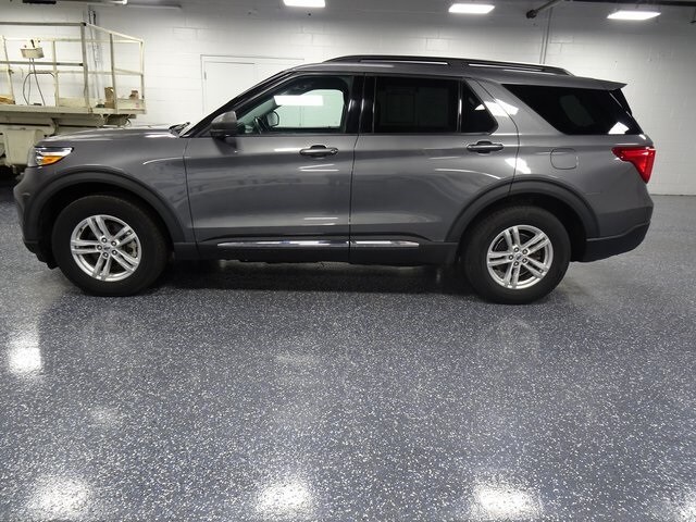 2021 Ford Explorer XLT photo 2