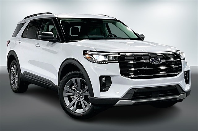 2026 Ford Explorer Active's photo