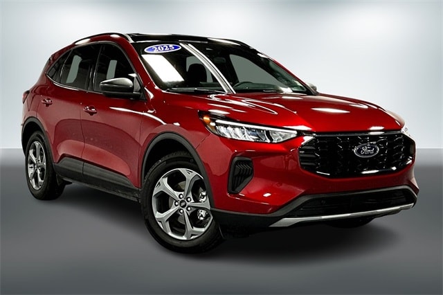 2025 Ford Escape ST-Line's photo