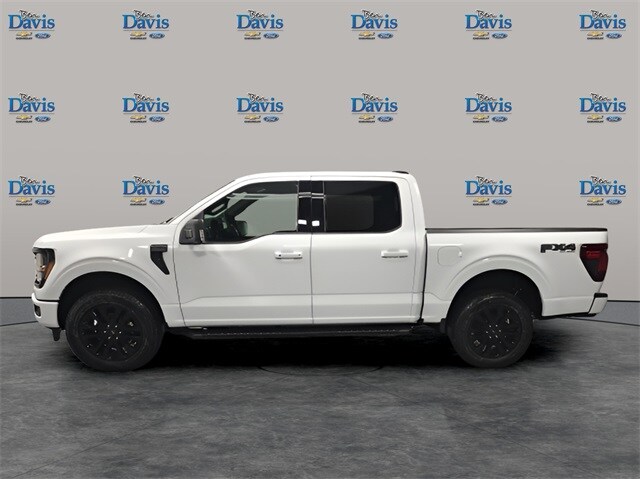 2025 Ford F-150 XLT photo 2
