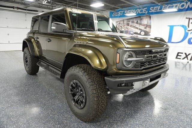 2025 Ford Bronco SUV 