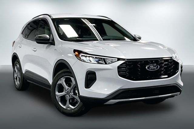2026 Ford Escape ST-Line AWD's photo