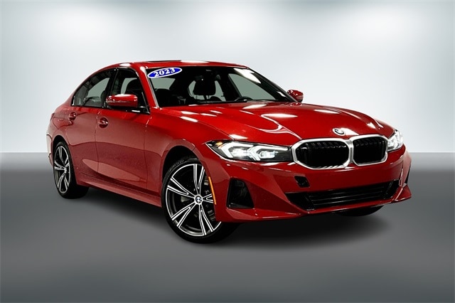 2023 BMW 3 Series 330i's photo