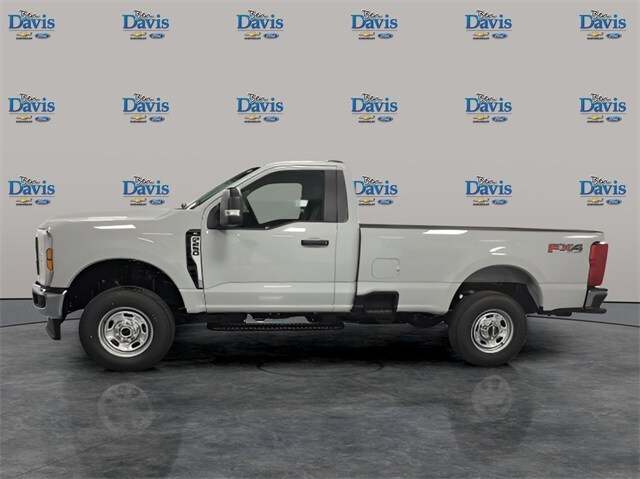2025 Ford F-250 XL photo 2