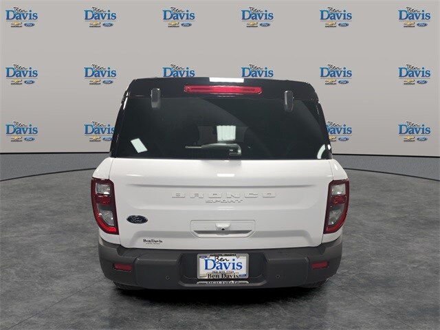 2025 Ford Bronco Sport Outer Banks photo 3