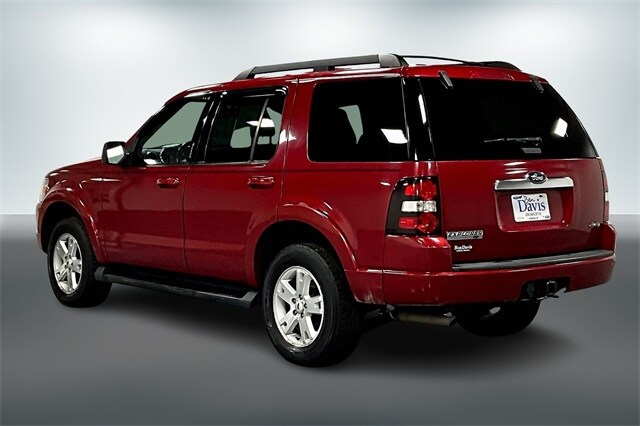 2009 Ford Explorer XLT photo 2