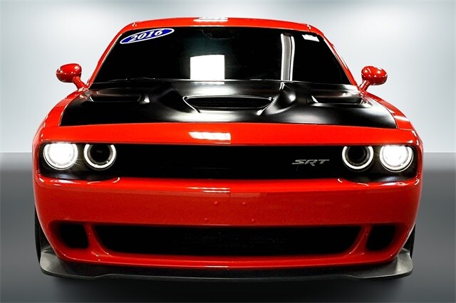 2016 Dodge Challenger SRT8 Hellcat photo 2
