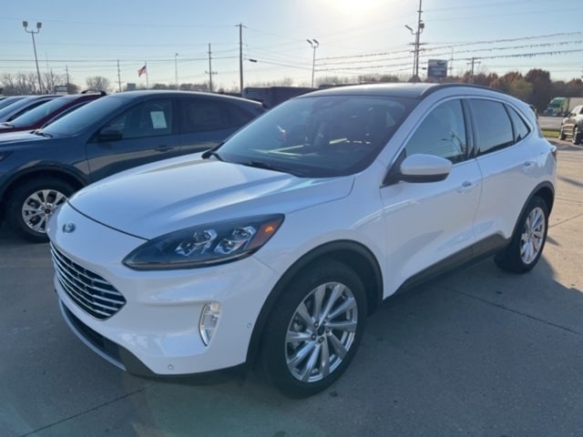 2021 Ford Escape Titanium's photo