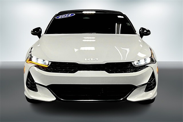 2024 Kia K5 GT-Line photo 2