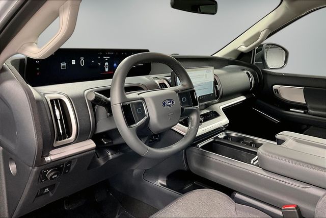 2026 Ford Expedition Active - Photo 7