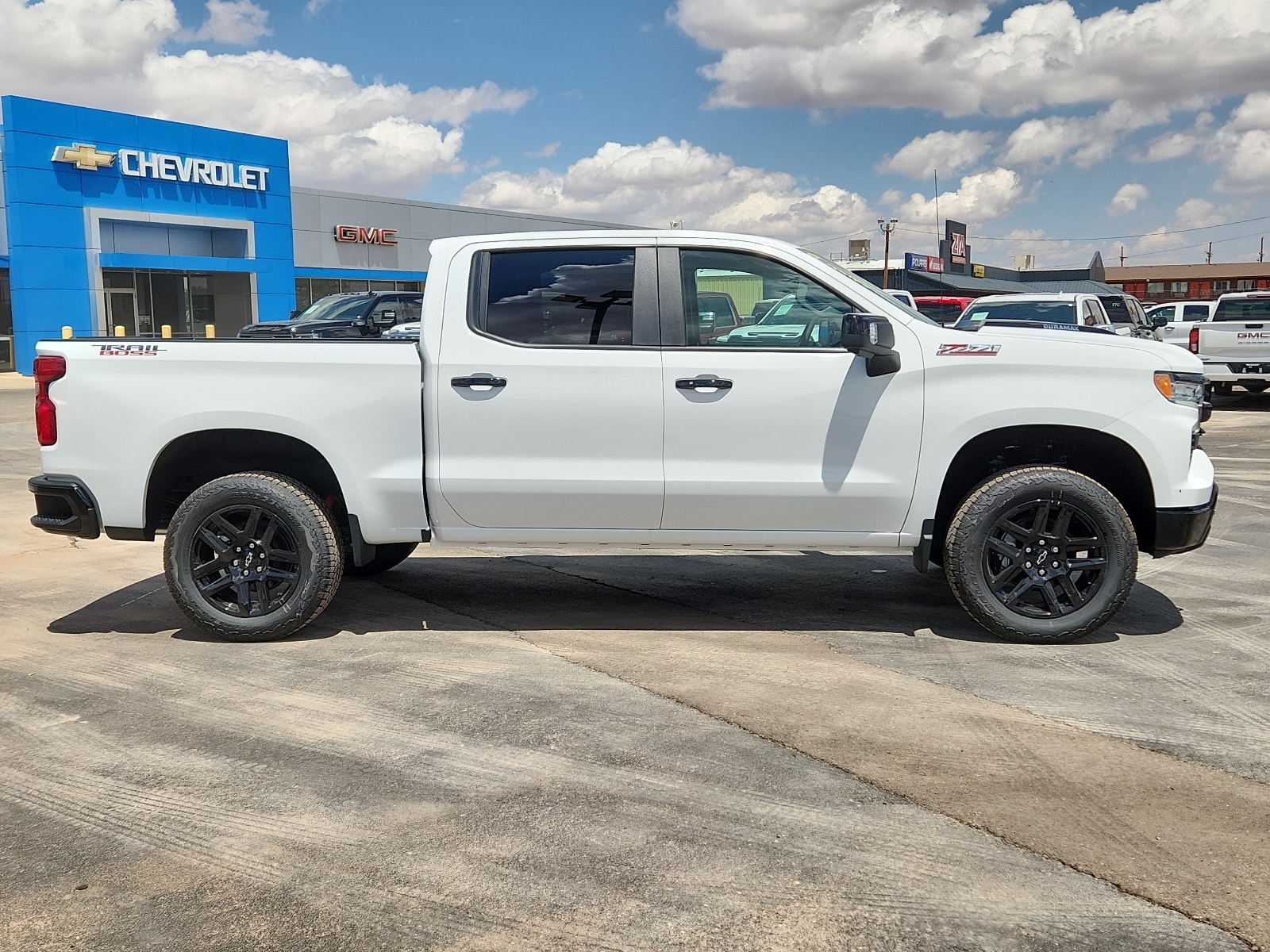 2026 Chevrolet Silverado 1500 LT Trail Boss - Photo 5