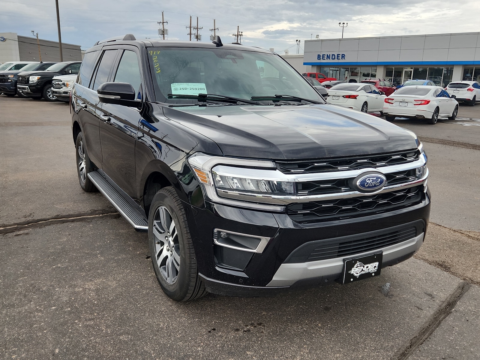 2023 Ford Expedition Limited - Photo 6