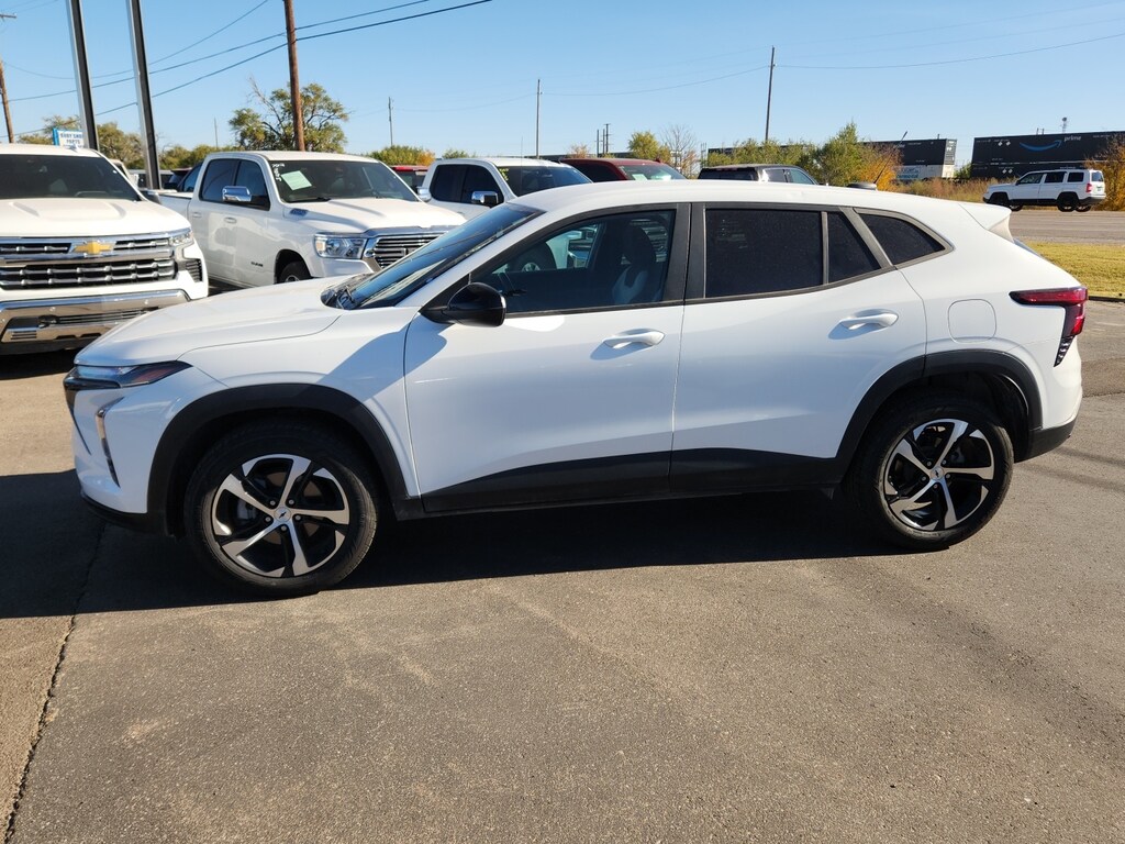 Used 2024 Chevrolet Trax 1RS SUV