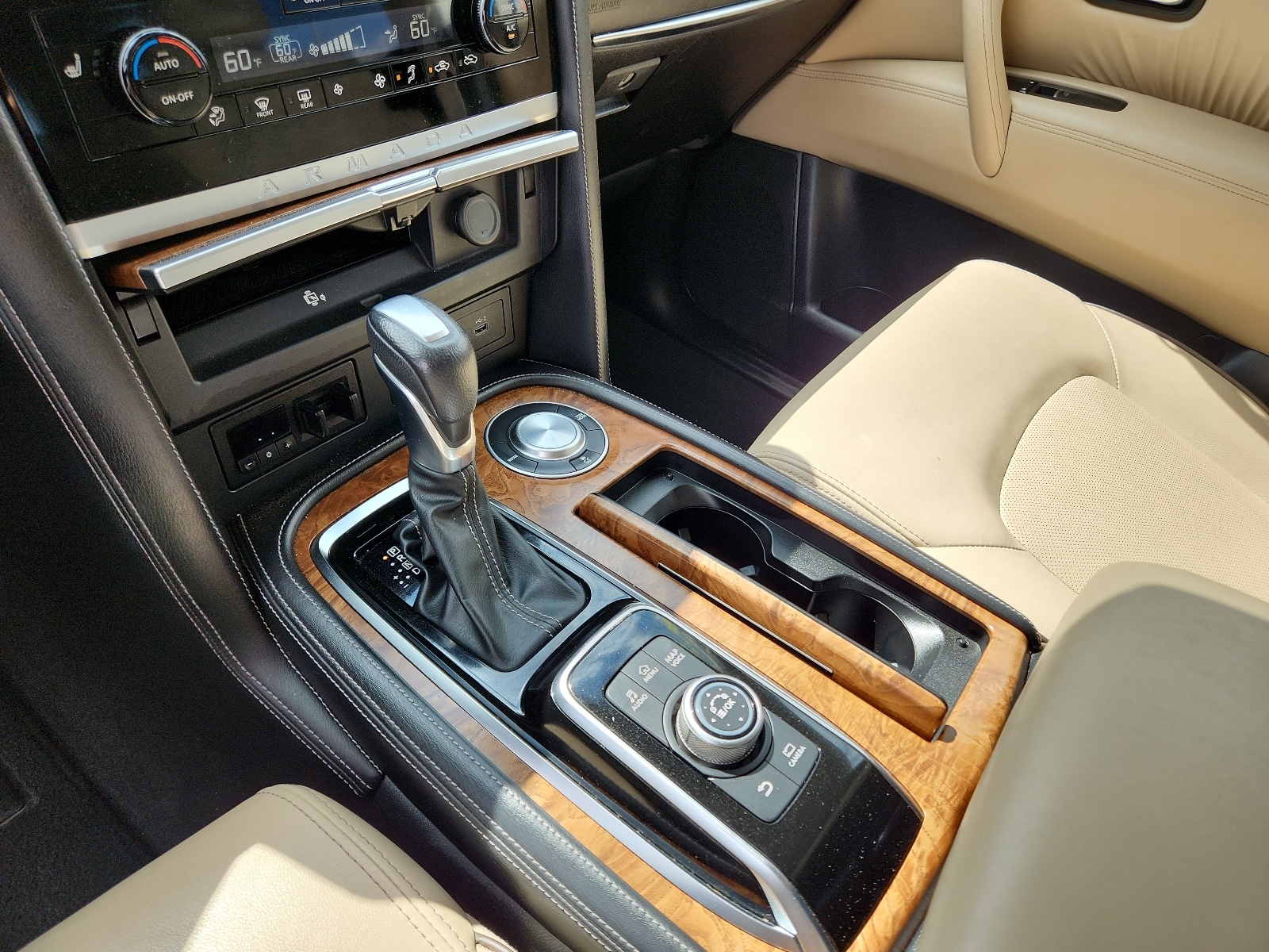2023 Nissan Armada SL - Photo 18