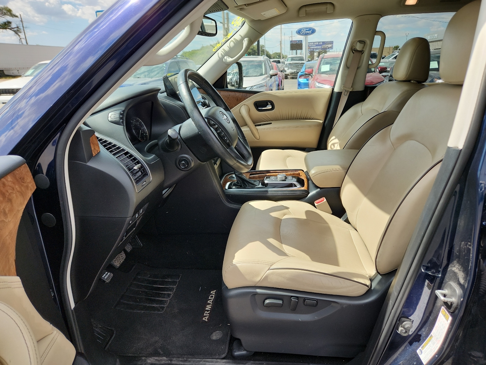 2023 Nissan Armada SL - Photo 11