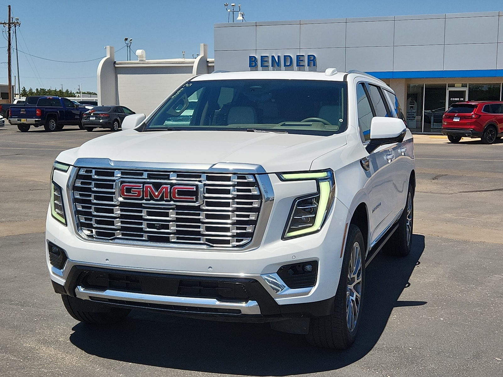 2025 GMC Yukon Denali AWD's photo