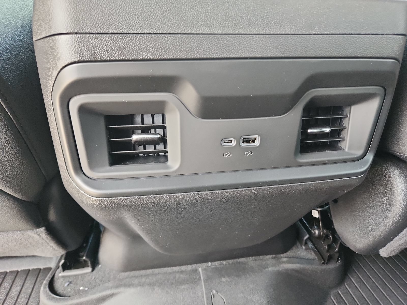 2026 Chevrolet Silverado 1500 LT Trail Boss - Photo 10