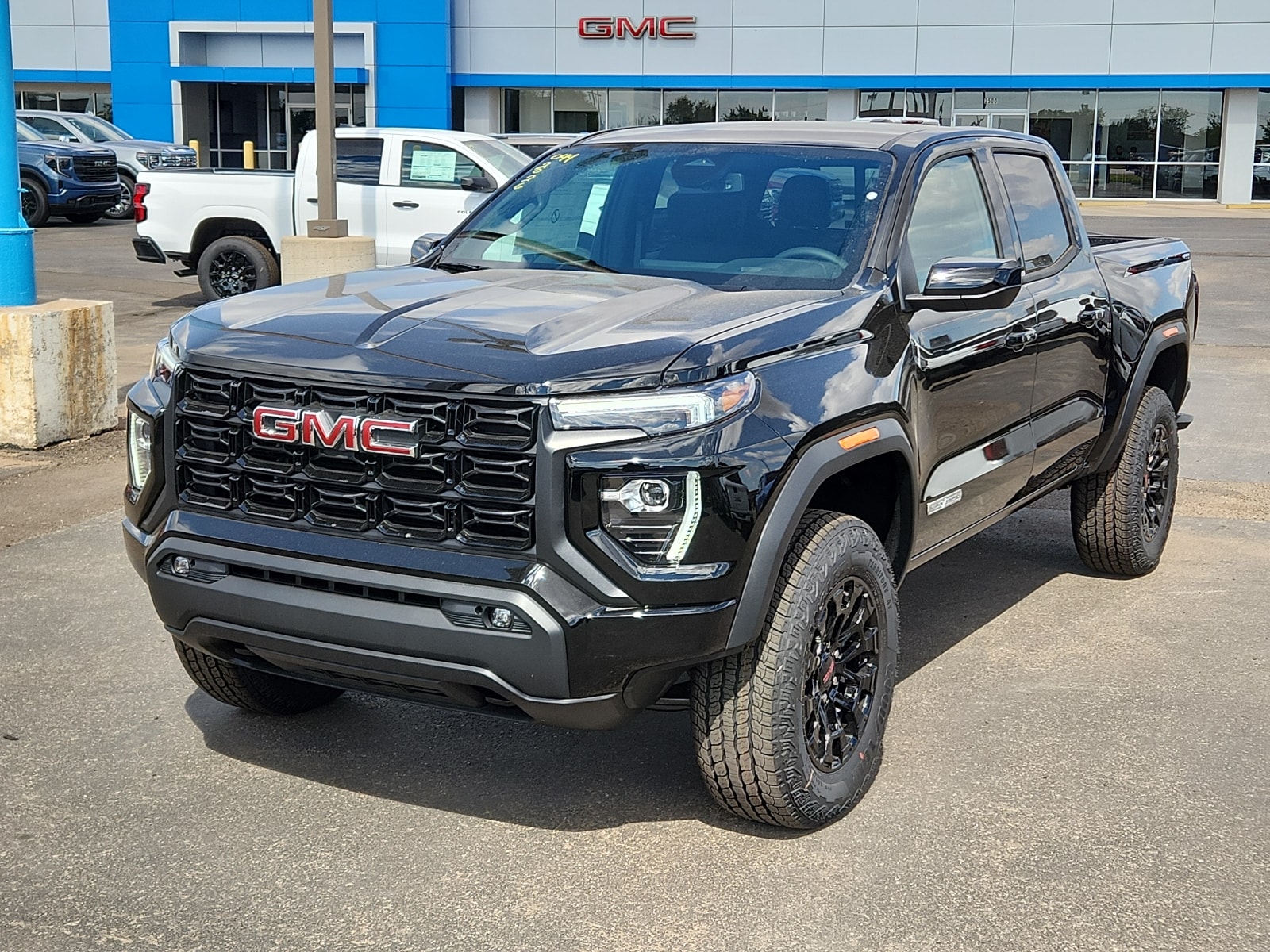 2026 GMC Canyon Elevation's photo