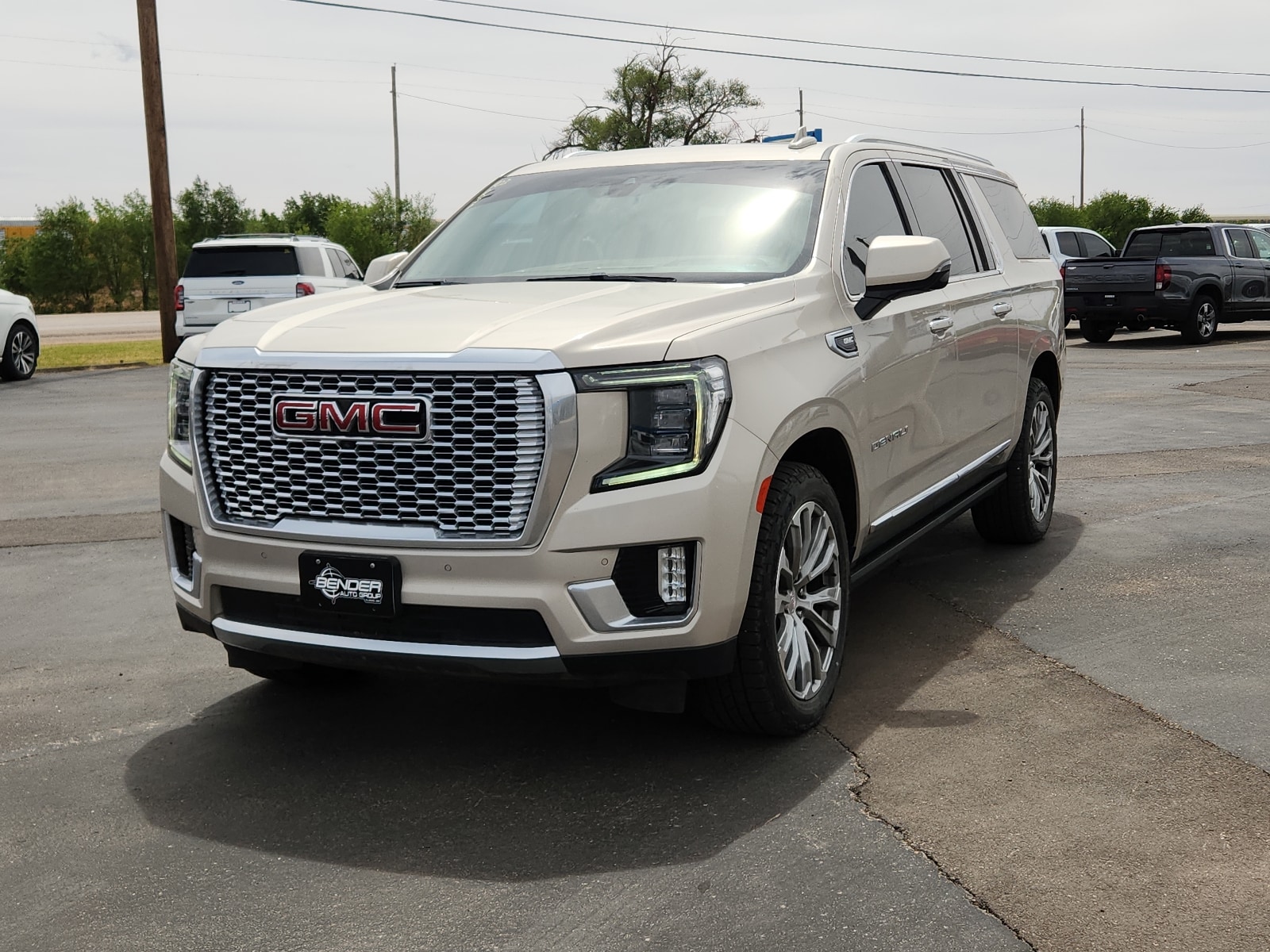2021 GMC Yukon Denali AWD's photo