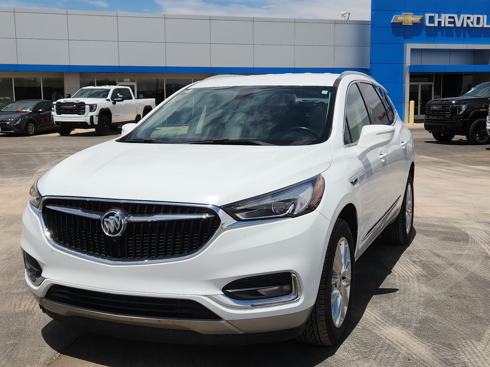 2021 Buick Enclave Essence's photo
