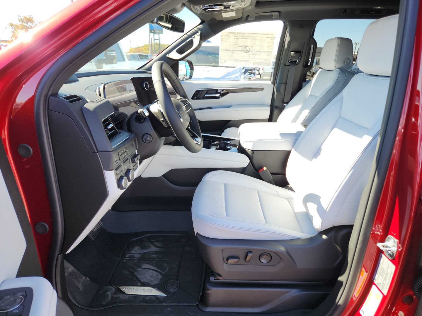 2026 Chevrolet Suburban Premier - Photo 10