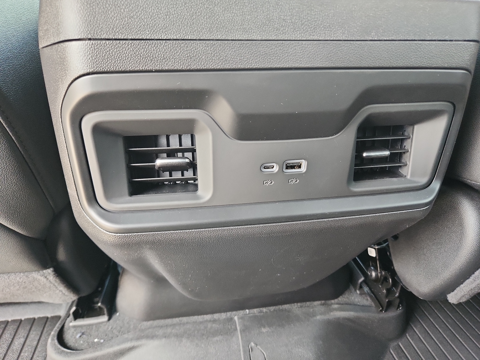 2026 Chevrolet Silverado 1500 LT Trail Boss - Photo 10