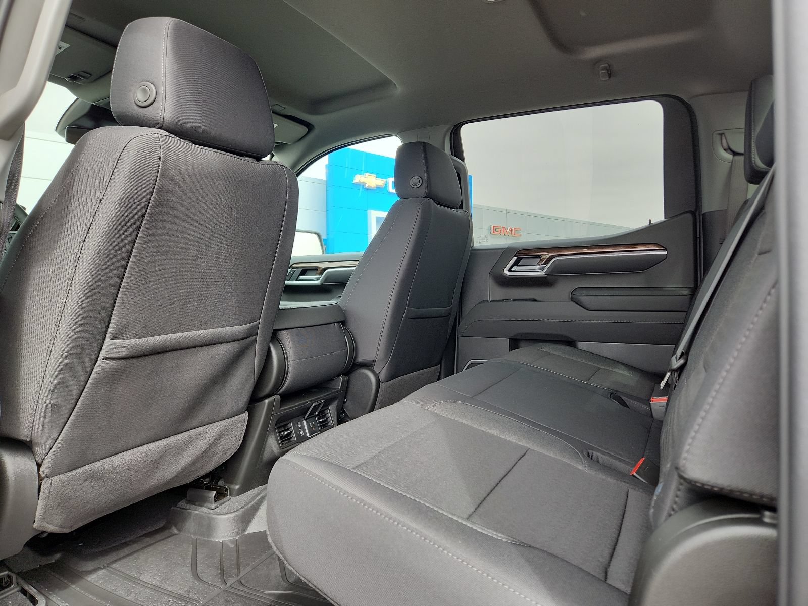 2026 Chevrolet Silverado 1500 RST - Photo 9