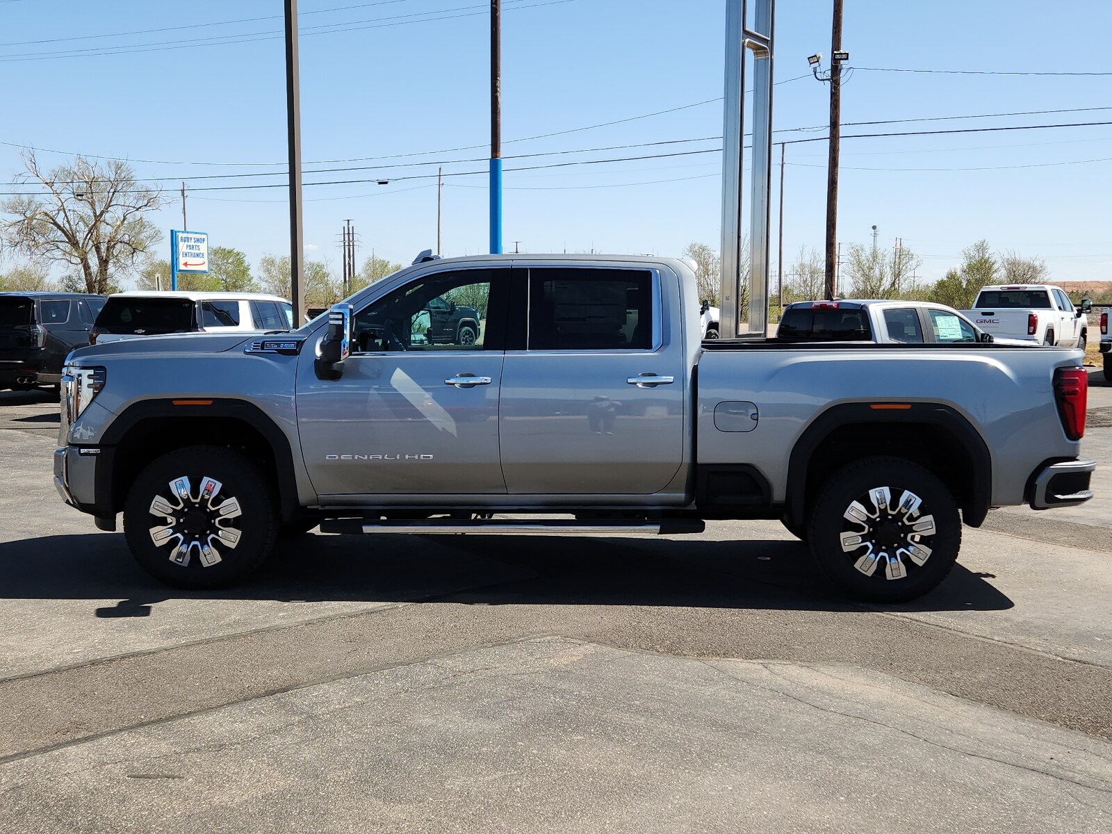 2025 Gmc Sierra 2500 HD Denali photo 2