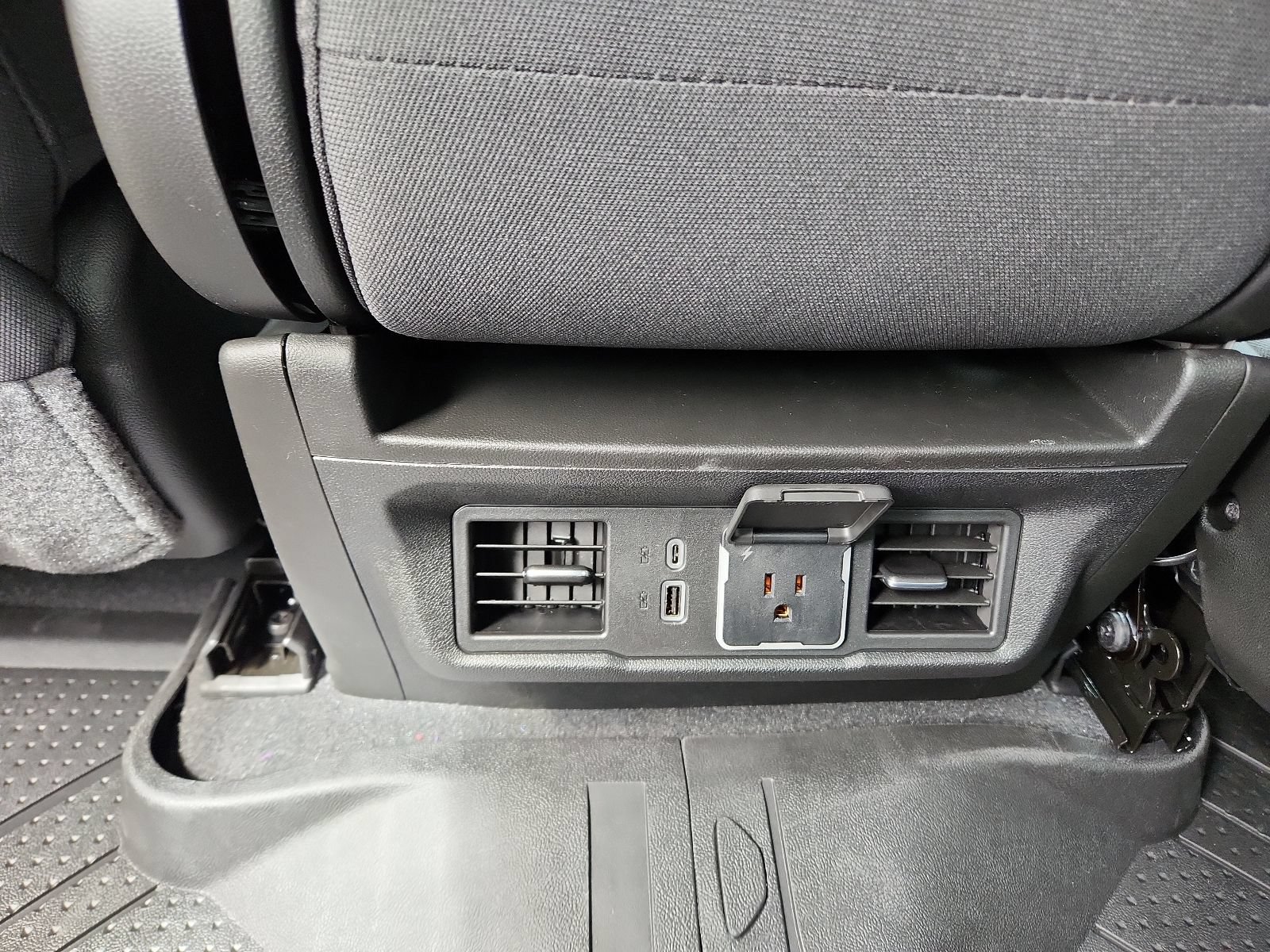 2026 Chevrolet Silverado 1500 RST - Photo 10