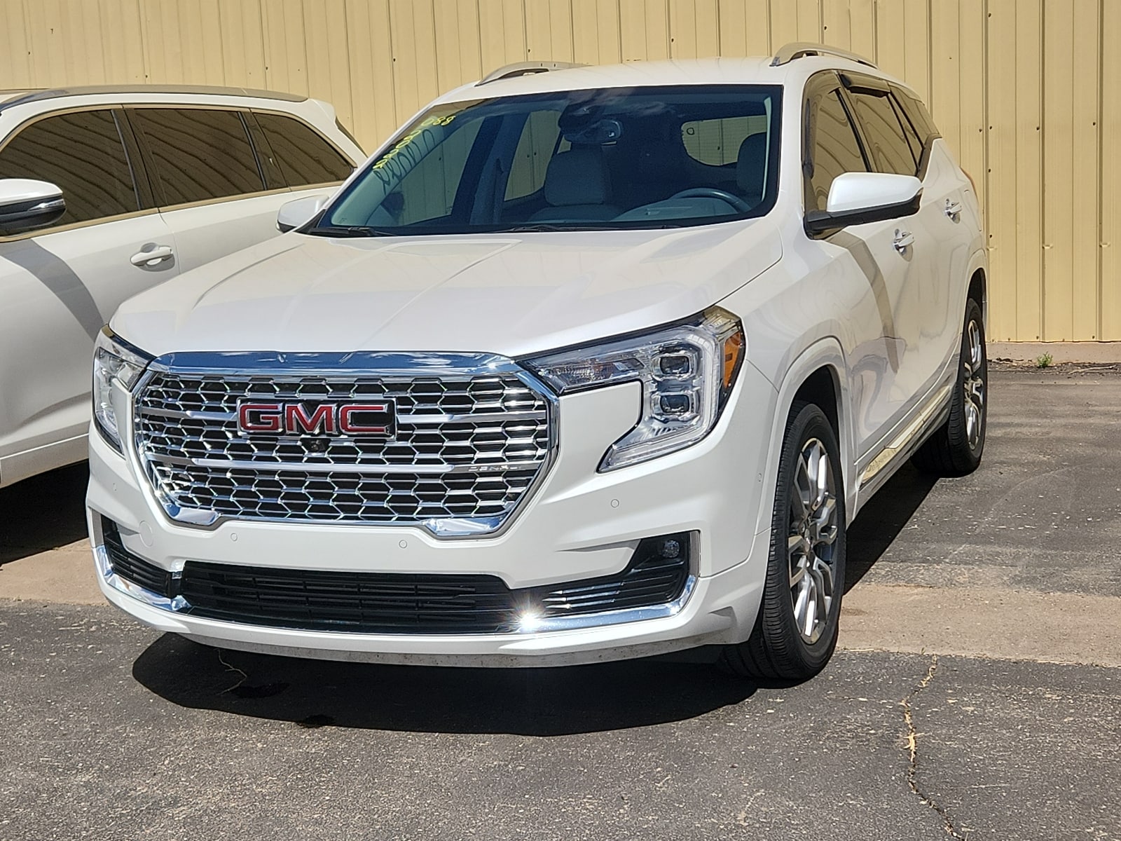 2022 GMC Terrain Denali AWD's photo