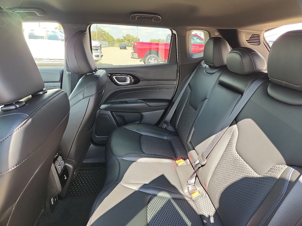 2026 Jeep Compass Altitude Special Edition - Photo 9