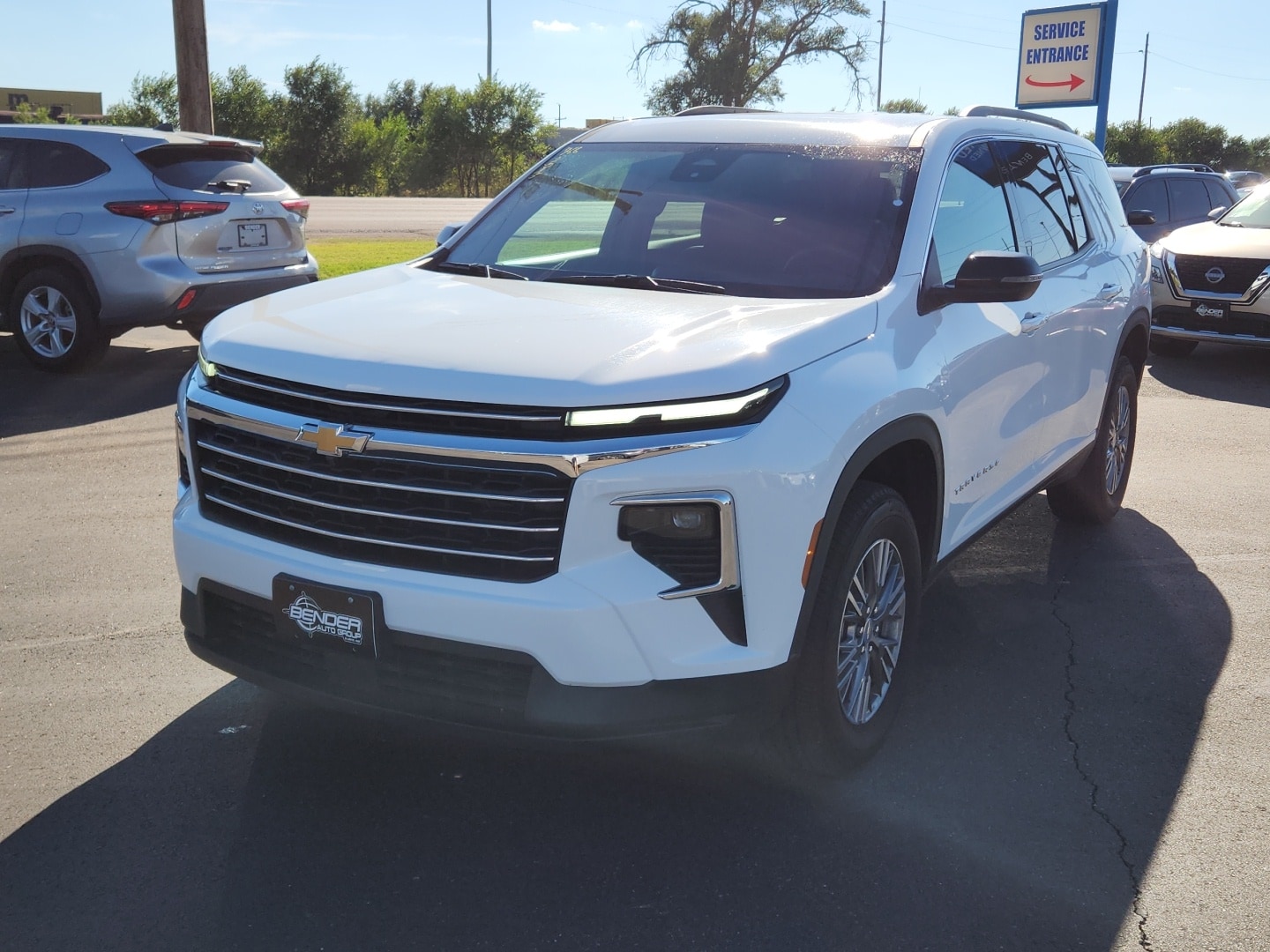 2025 Chevrolet Traverse LT