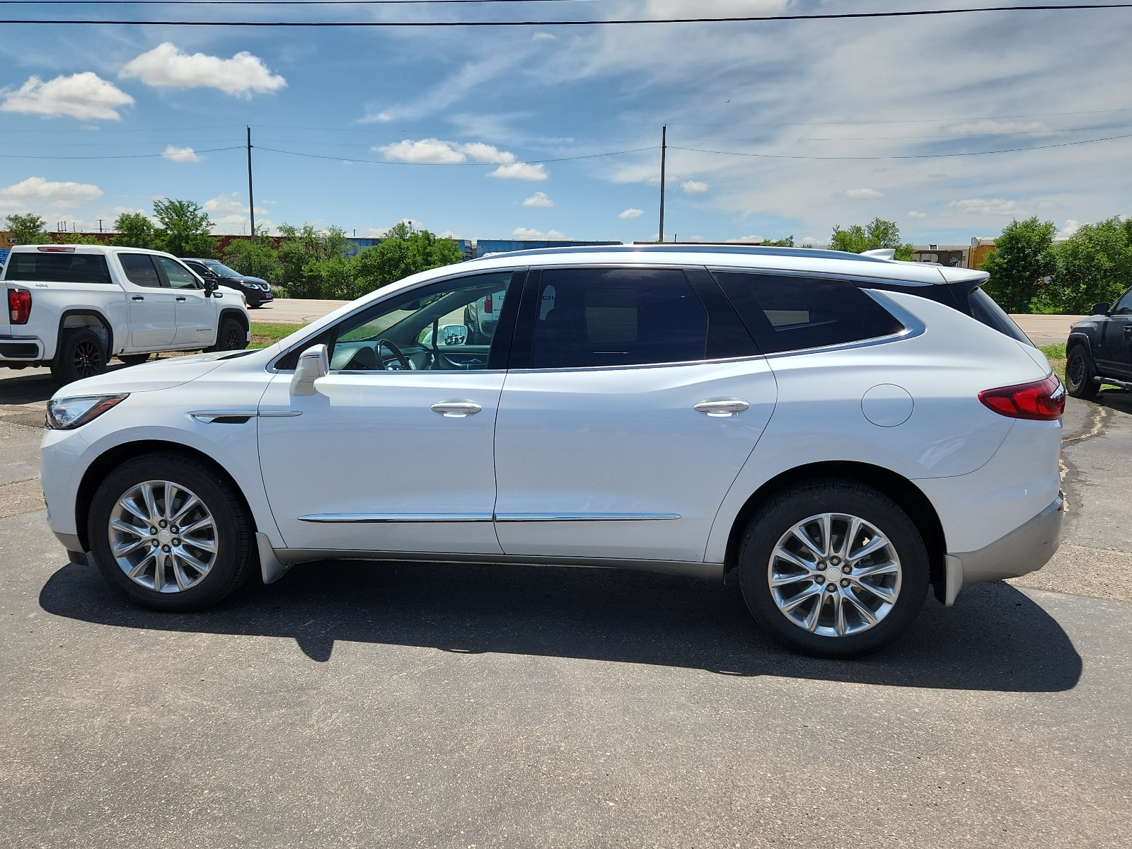 Used 2019 Buick Enclave Premium with VIN 5GAEVBKW7KJ110854 for sale in Clovis, NM