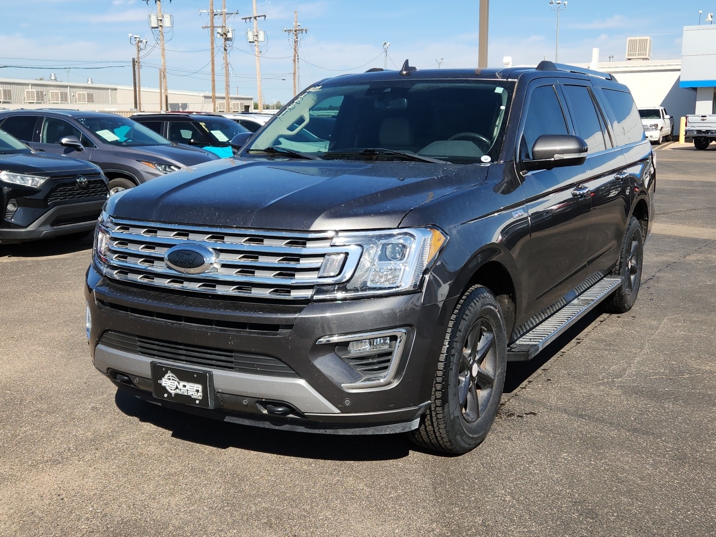 2021 Ford Expedition Limited's photo