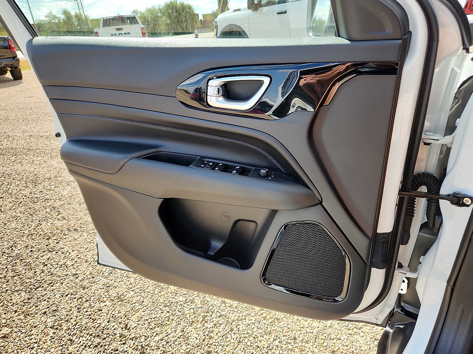 2026 Jeep Compass Altitude Special Edition - Photo 13