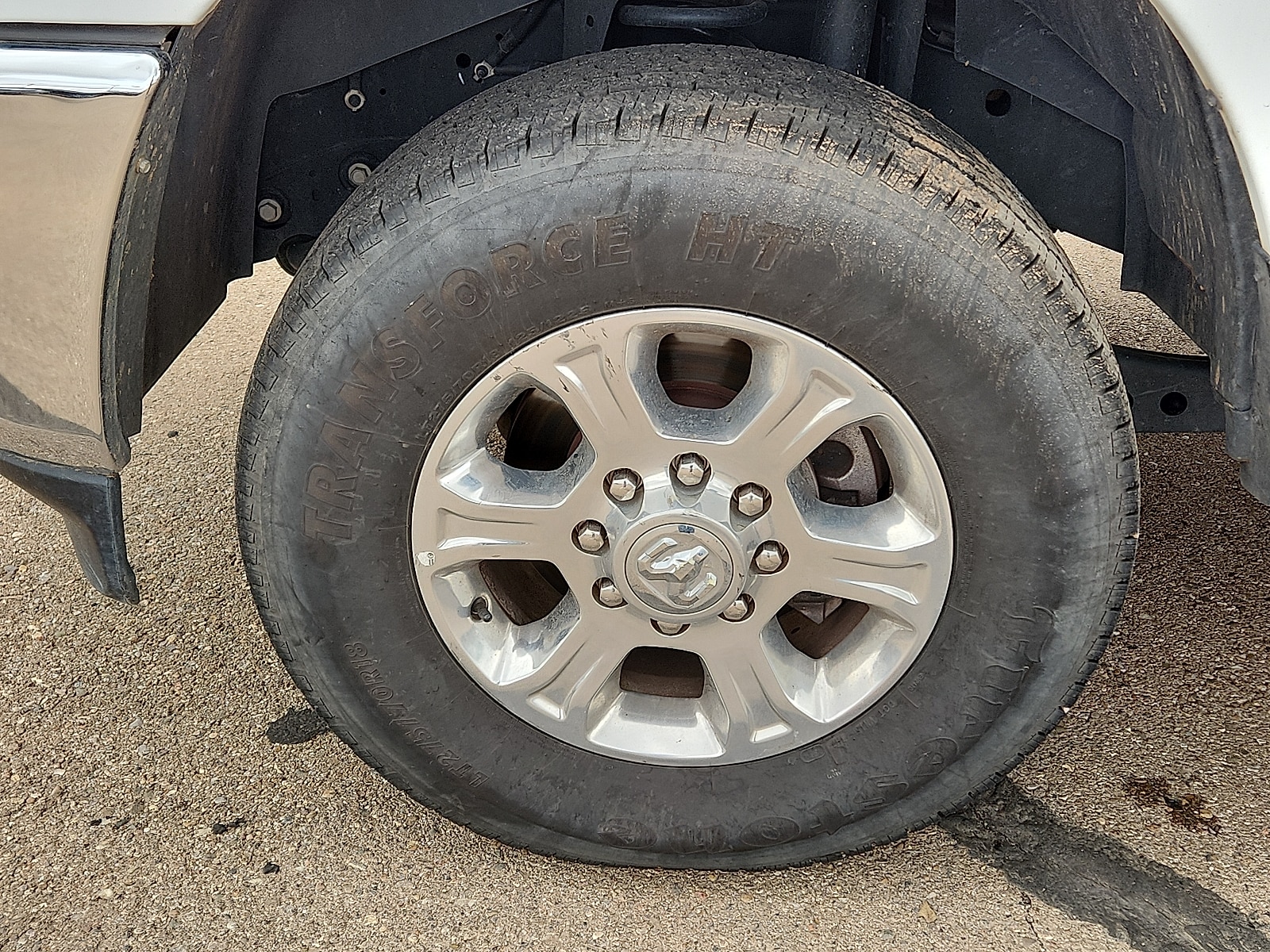 View vehicle photo 7