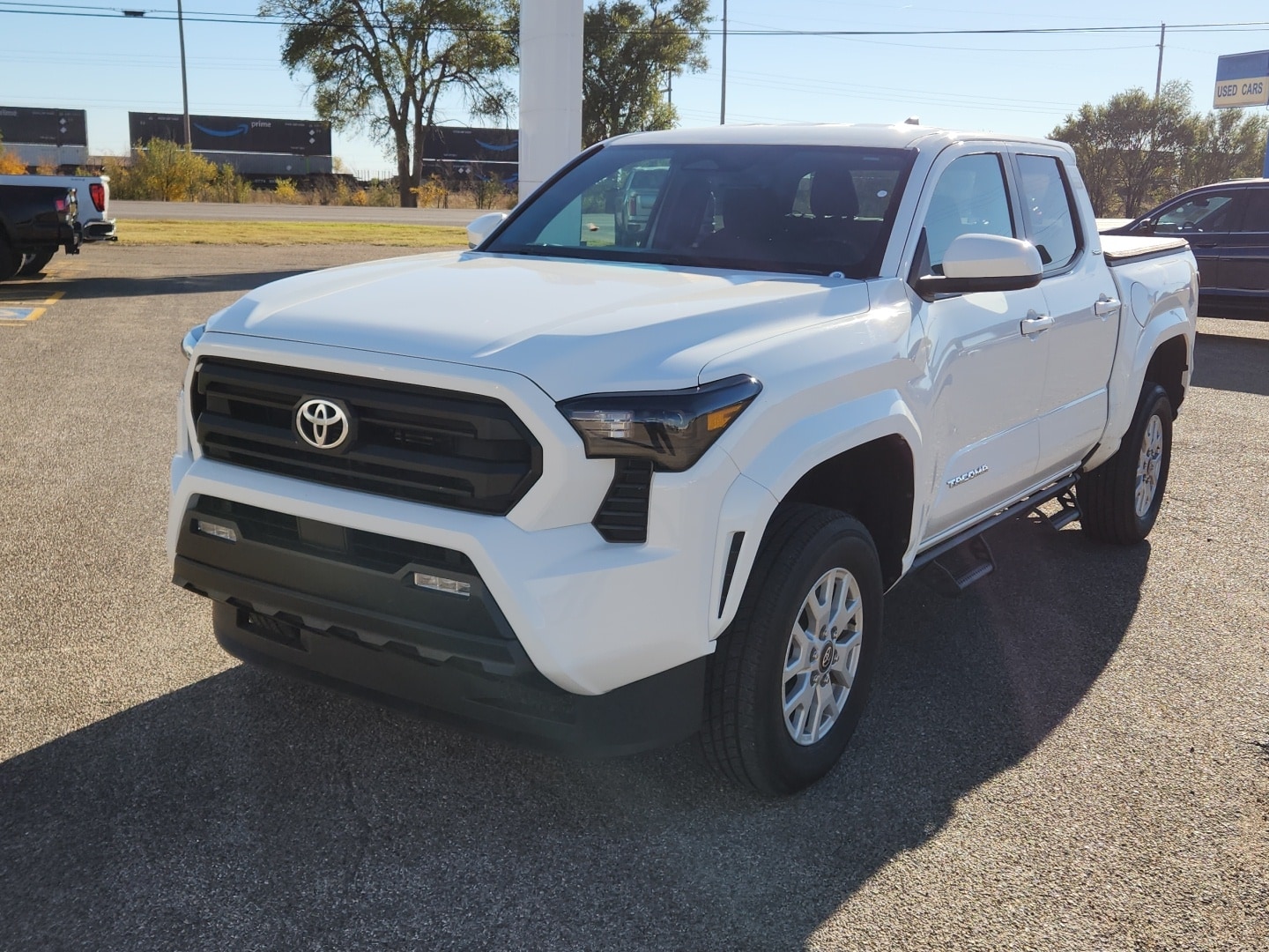 2024 Toyota Tacoma SR5's photo