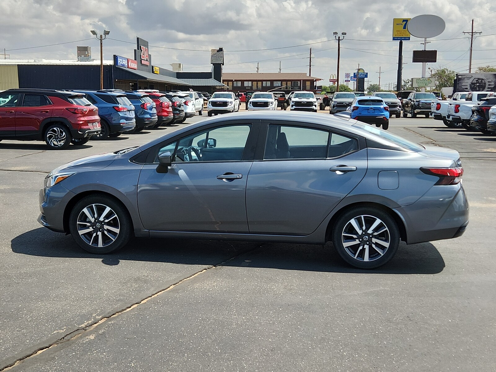 Used 2021 Nissan Versa Sedan SV with VIN 3N1CN8EV6ML886340 for sale in Clovis, NM