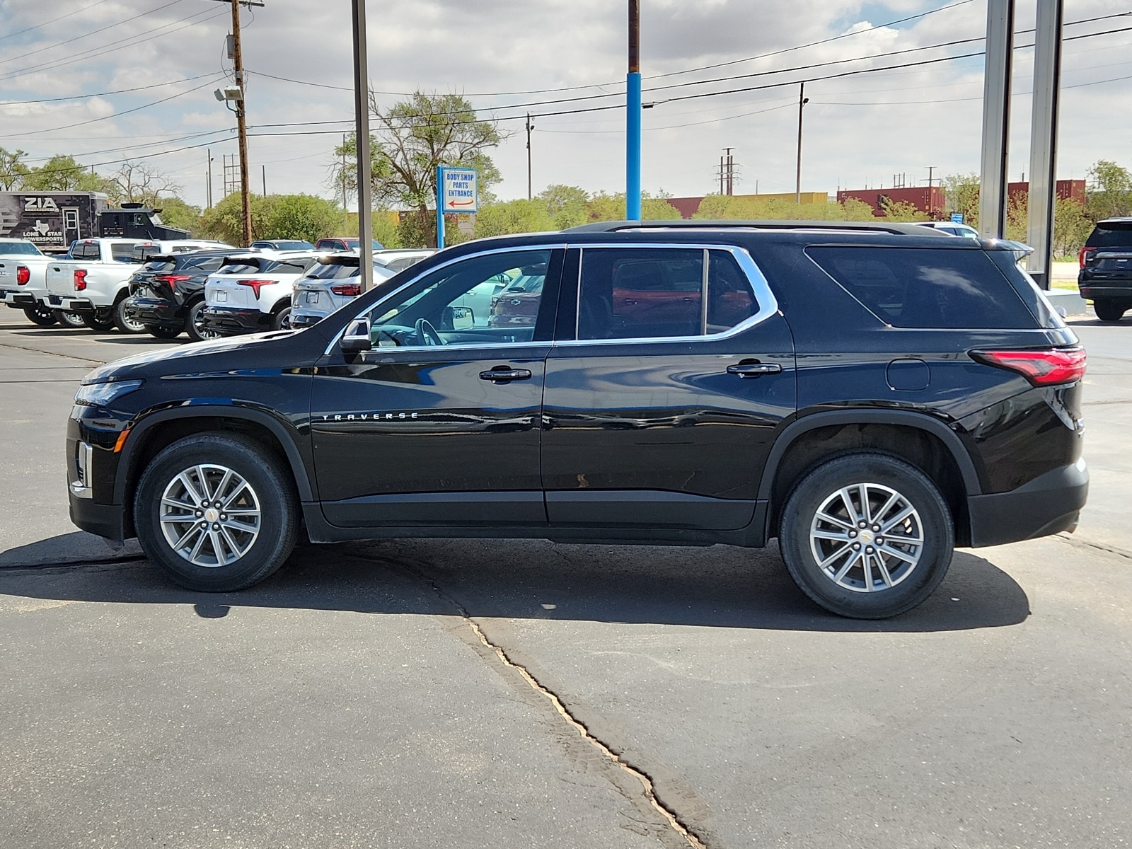 Used 2022 Chevrolet Traverse 3LT with VIN 1GNEVHKW3NJ115322 for sale in Clovis, NM