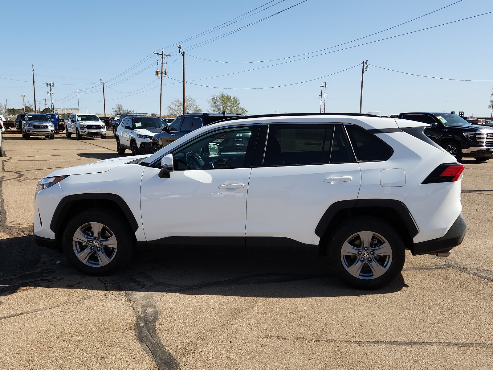 Used 2024 Toyota RAV4 XLE with VIN 2T3W1RFV6RW303940 for sale in Clovis, NM