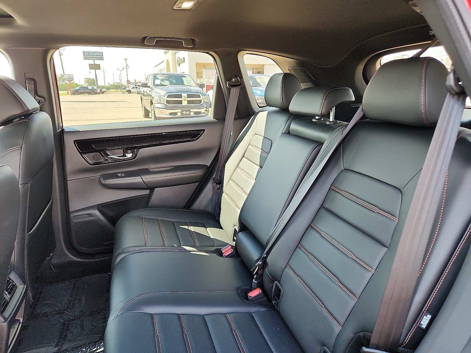 2025 Honda CR-V Sport Touring - Photo 9