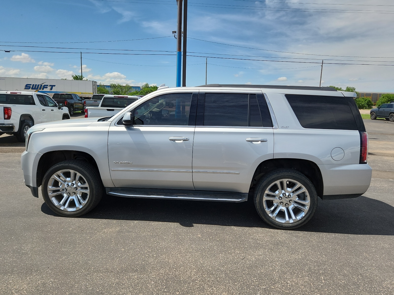 Used 2018 GMC Yukon SLT with VIN 1GKS2BKC0JR152125 for sale in Clovis, NM
