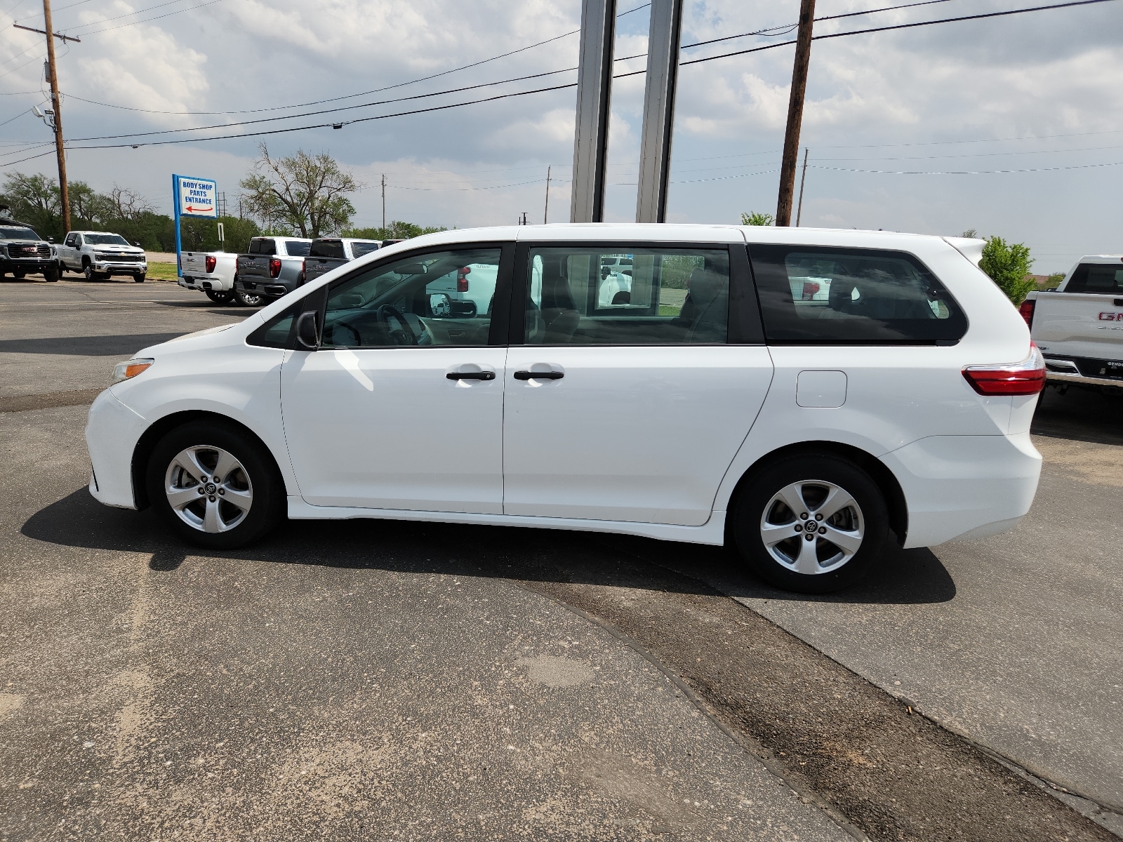 Used 2018 Toyota Sienna L with VIN 5TDZZ3DC3JS922828 for sale in Clovis, NM