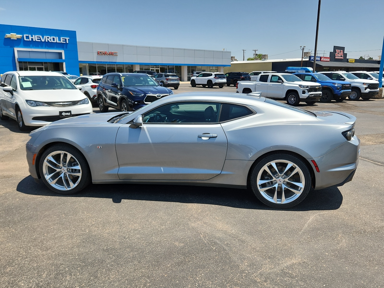 Used 2024 Chevrolet Camaro 2LT with VIN 1G1FC1RS4R0118683 for sale in Clovis, NM