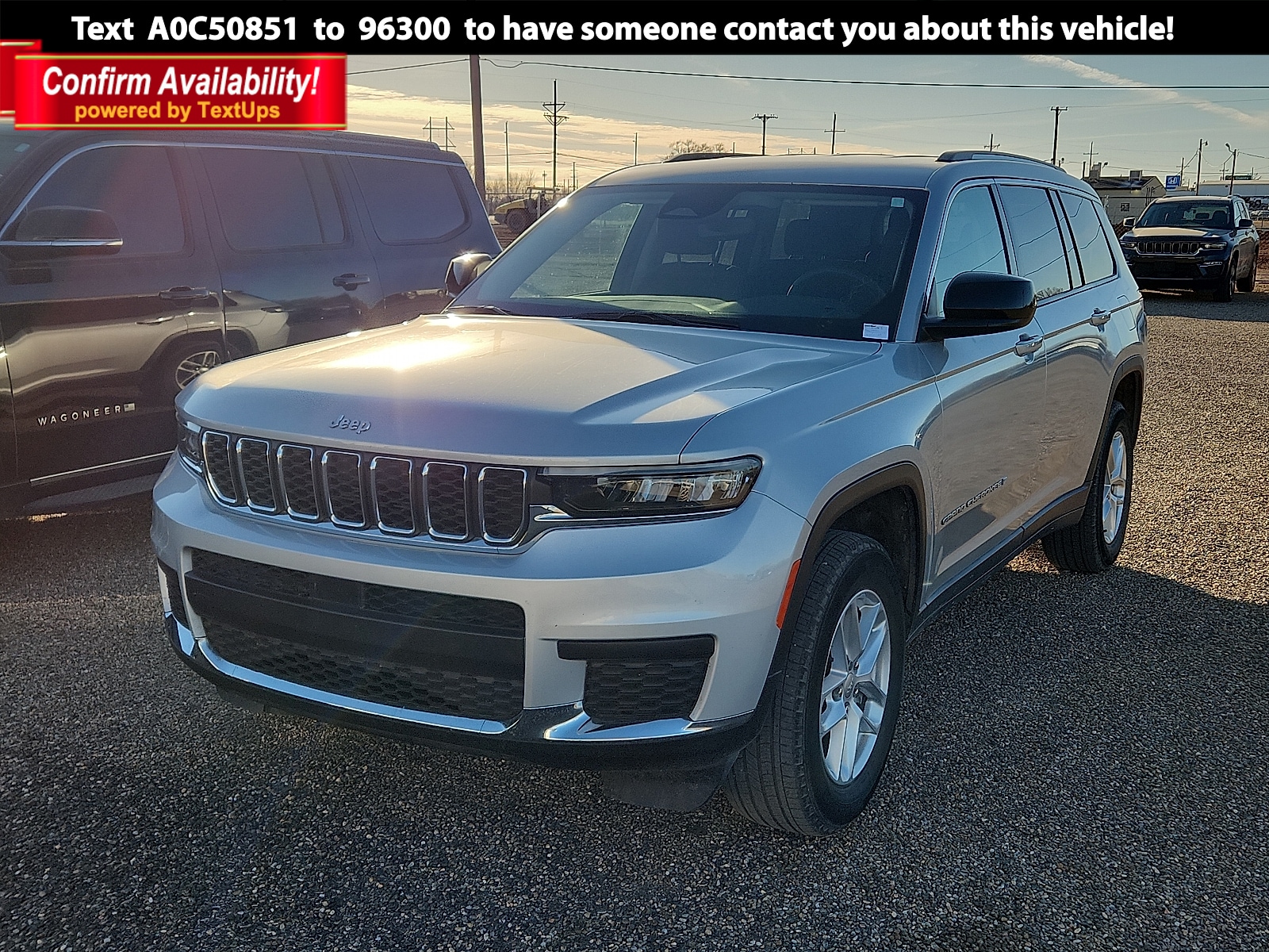 2023 Jeep Grand Cherokee L Laredo's photo