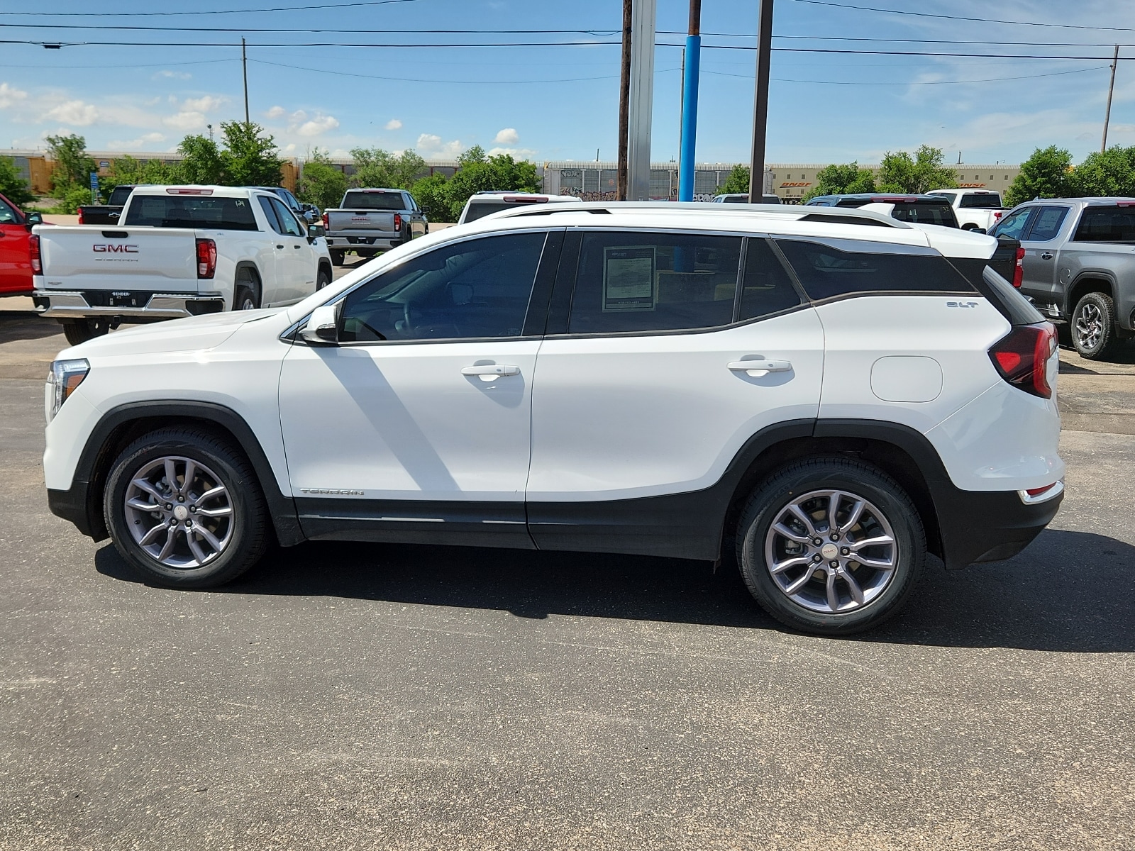 Used 2023 GMC Terrain SLT with VIN 3GKALPEGXPL172807 for sale in Clovis, NM